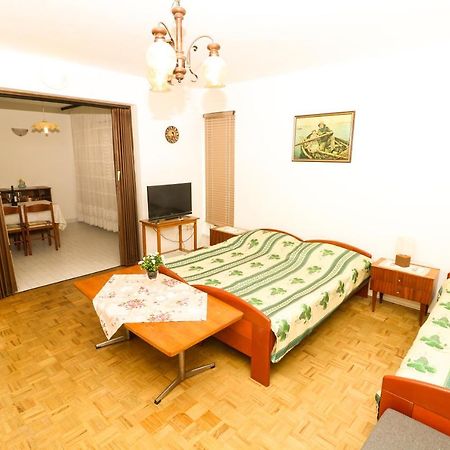 Apartments Magasic With Terrace Baška Esterno foto