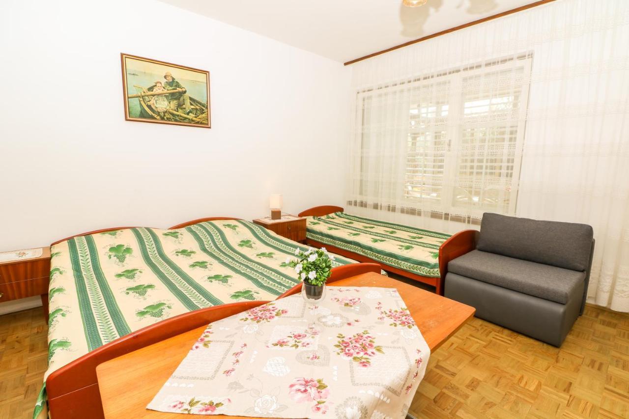 Apartments Magasic With Terrace Baška Esterno foto