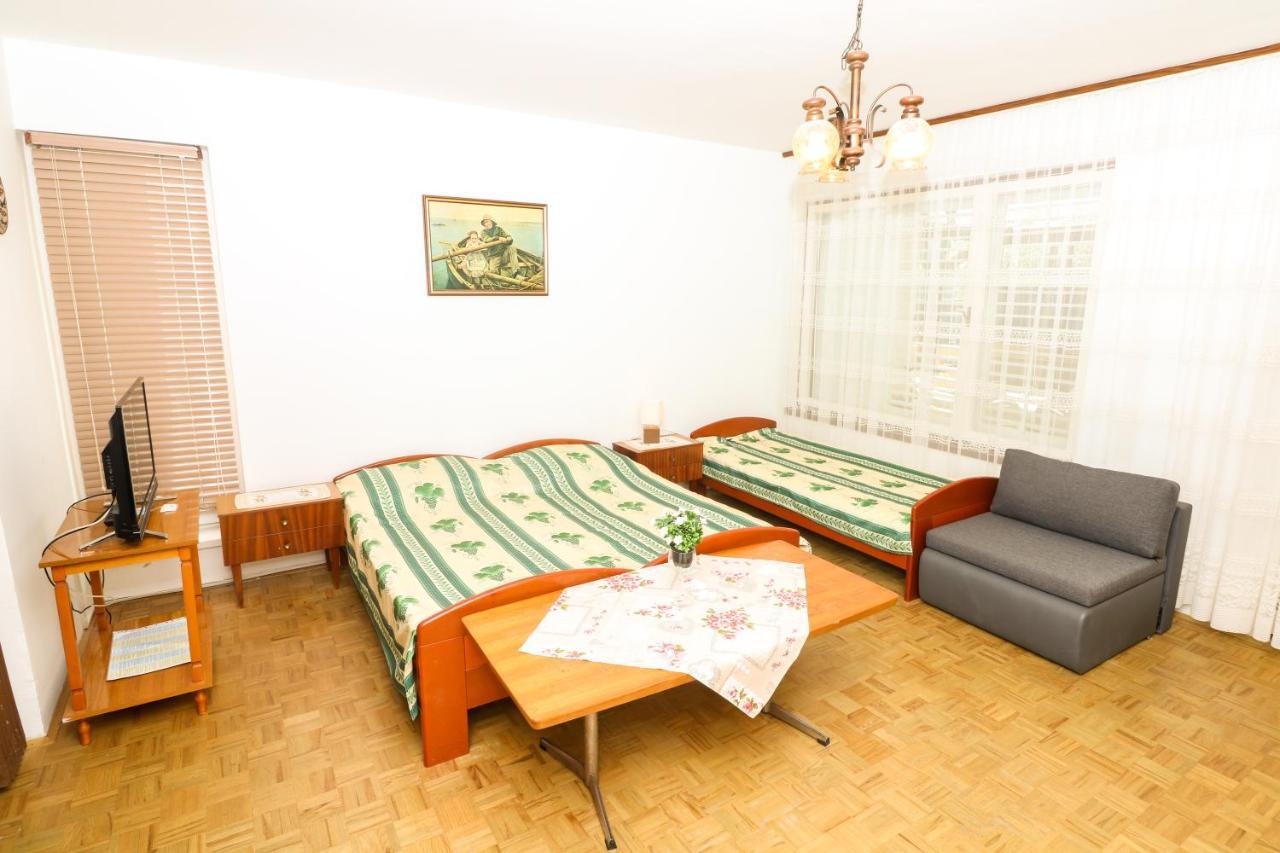 Apartments Magasic With Terrace Baška Esterno foto