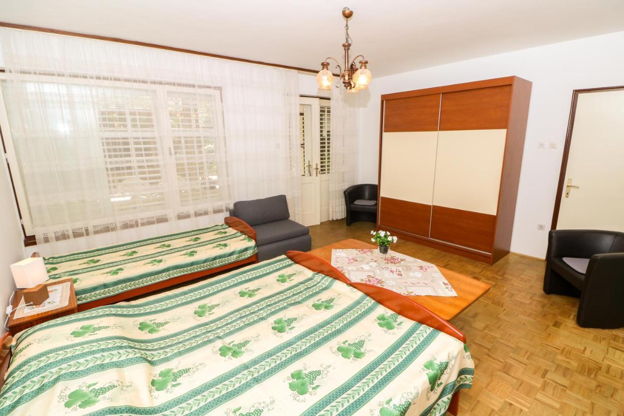 Apartments Magasic With Terrace Baška Esterno foto